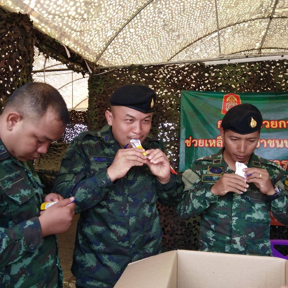 ช่วยผู้ประสบภัยน้ำท่วม